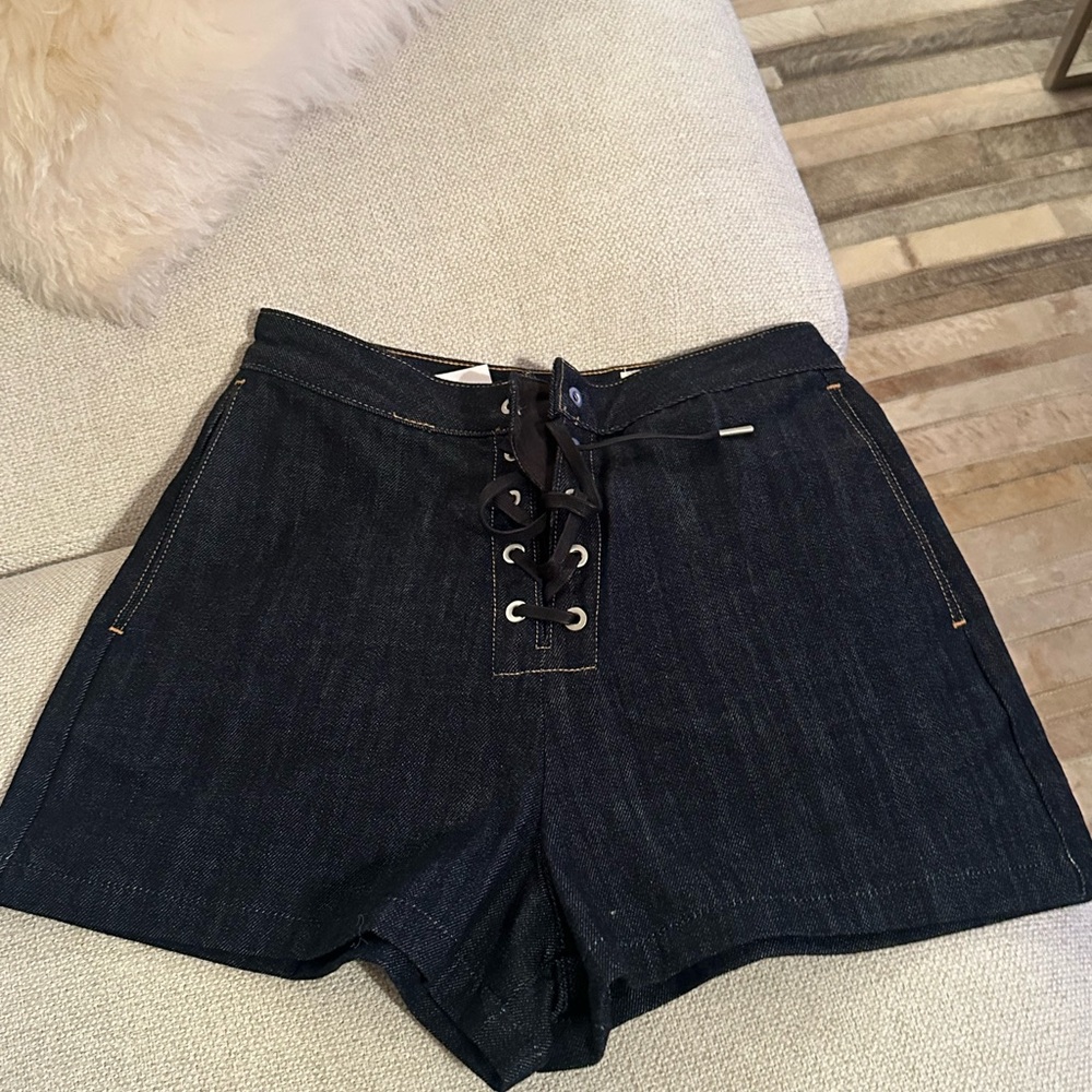 Dark rinse denim shorts